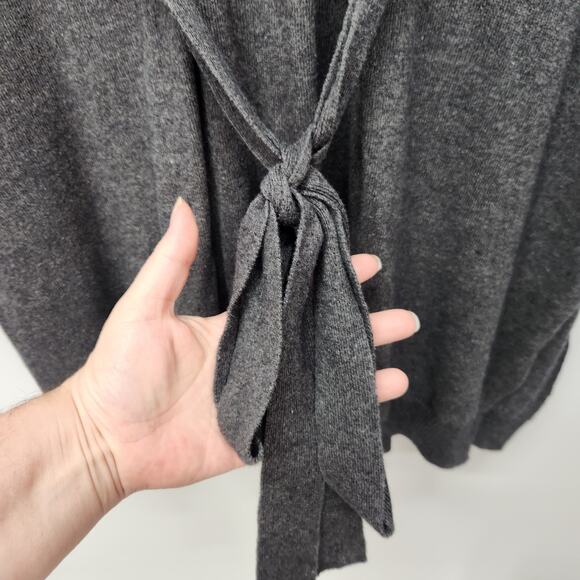 A Pea in the Pod Charcoal Gray Funnel Neck Belted Sweater Knit Poncho Women S/M - Picture 7 of 10